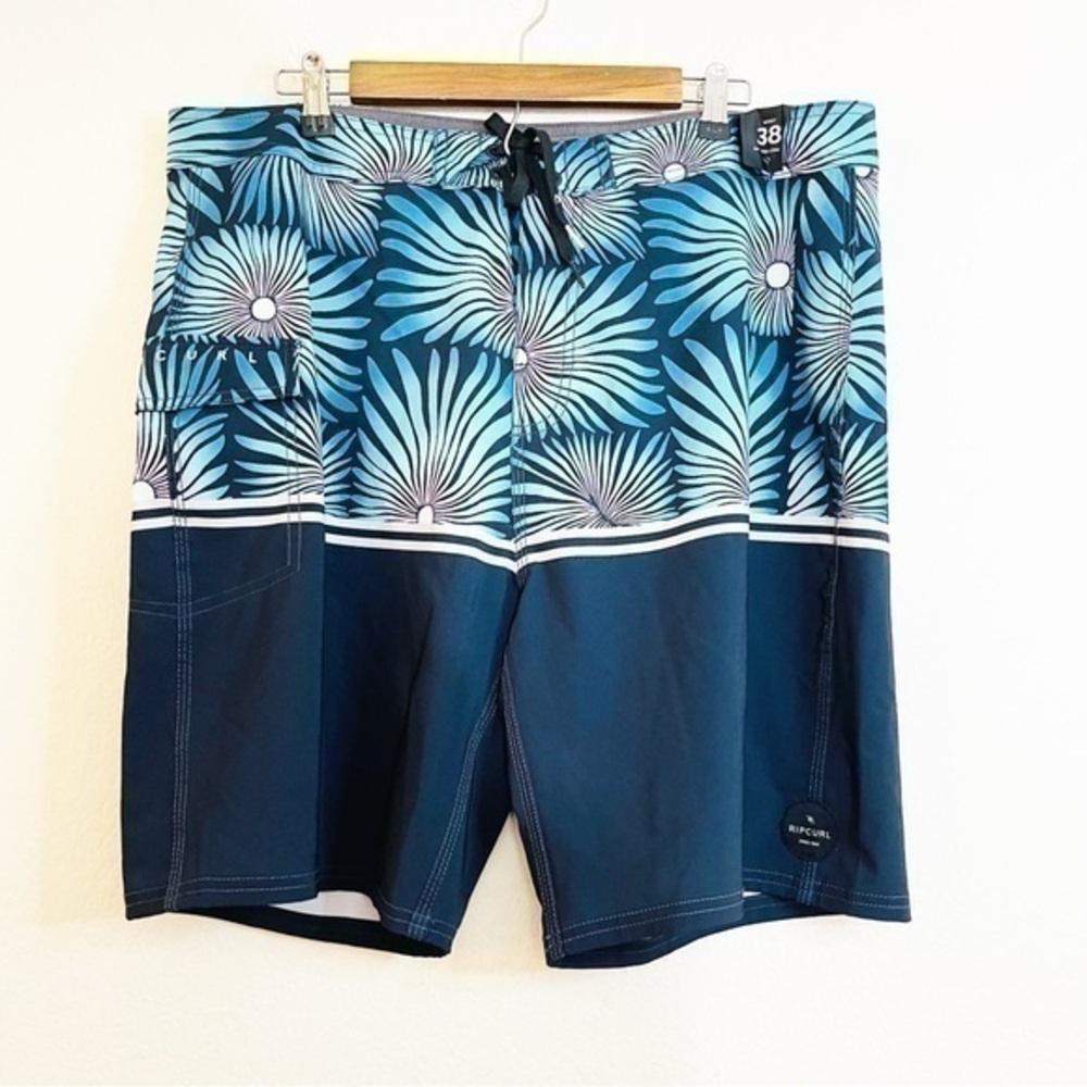 Rip Curl Floral Print Men Swim Shorts Size 38 Blue/White